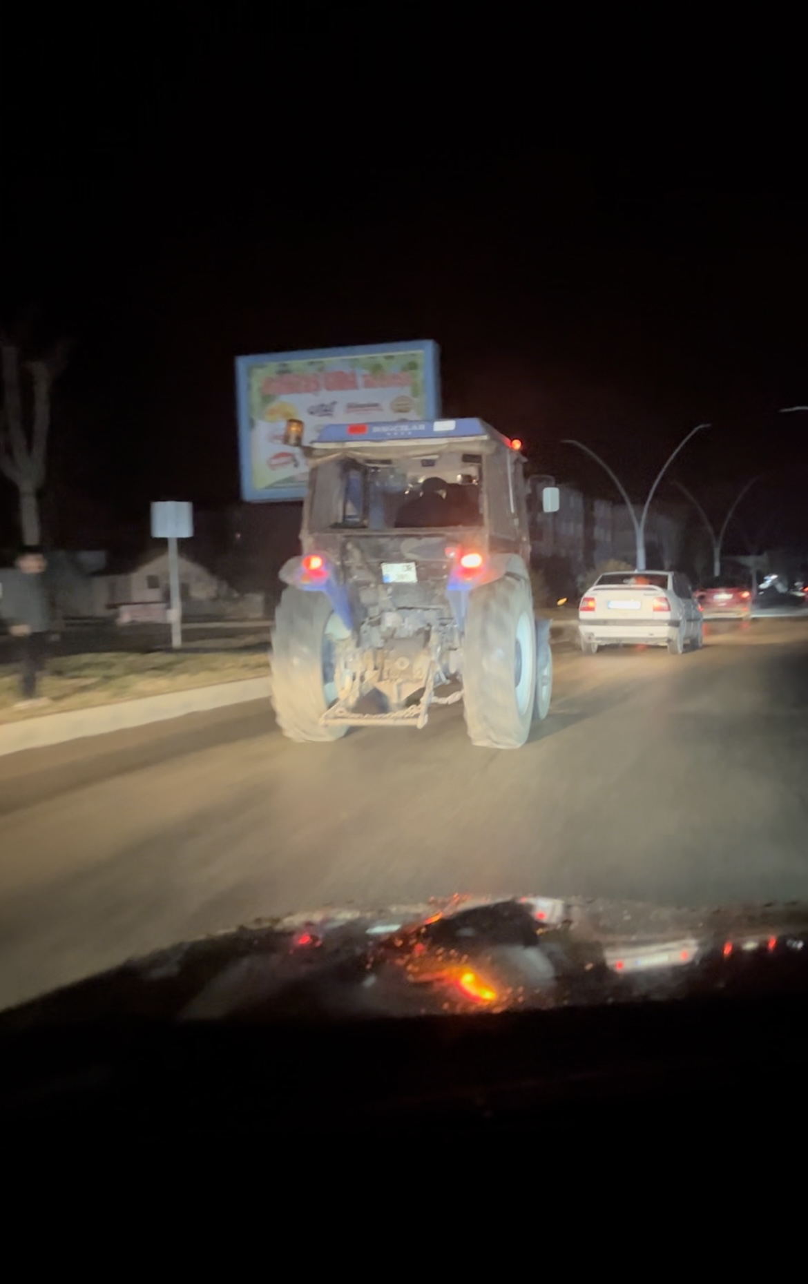 ERBAA'DA ALKOLLÜ TRAKTÖR SÜRÜCÜSÜ ŞEHİR İÇİNDE TEHLİKE YARATTI